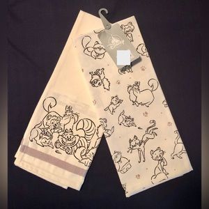 Disney Aristocats kitchen towels (NWT)